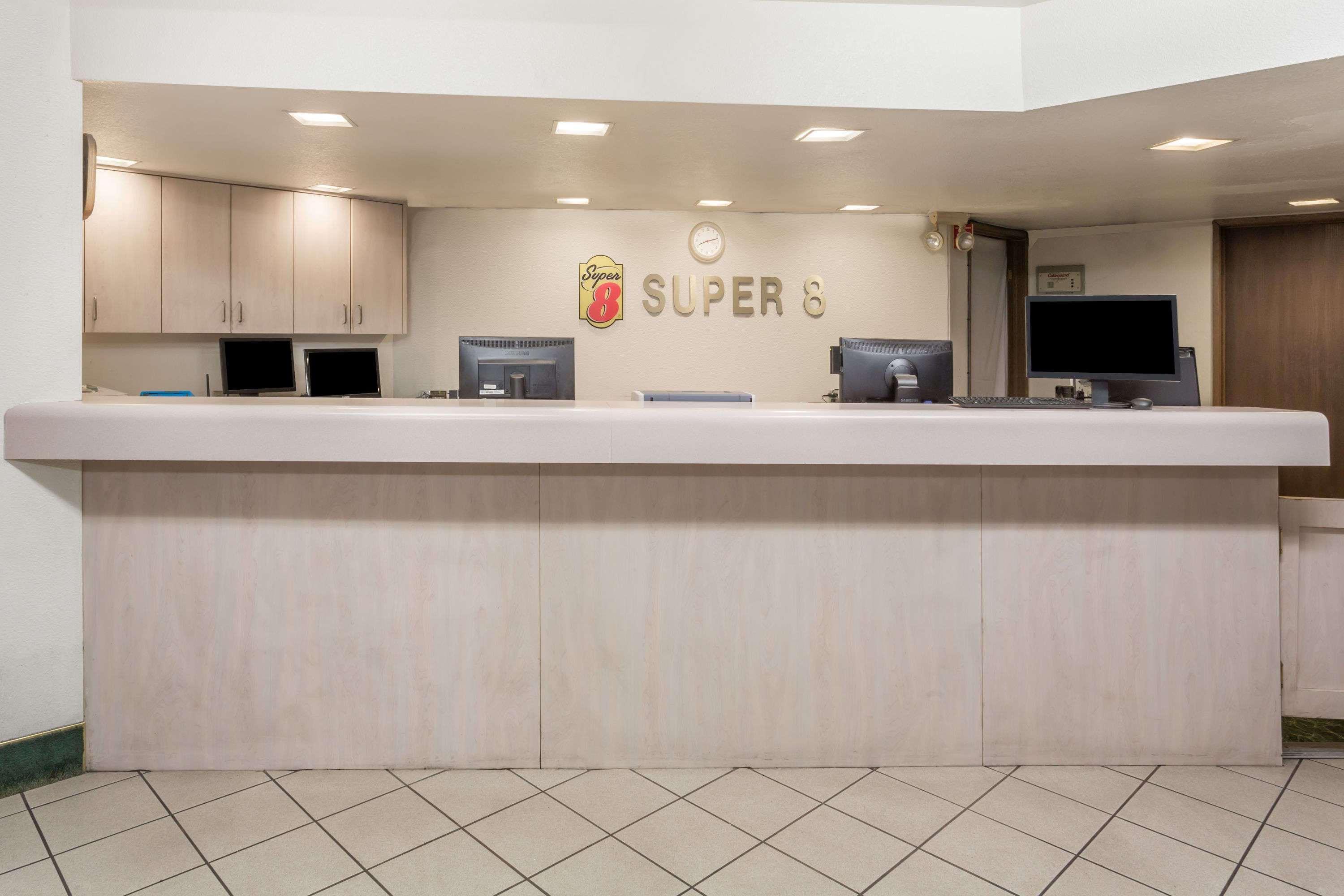 Super 8 By Wyndham Phoenix Metro North Eksteriør billede