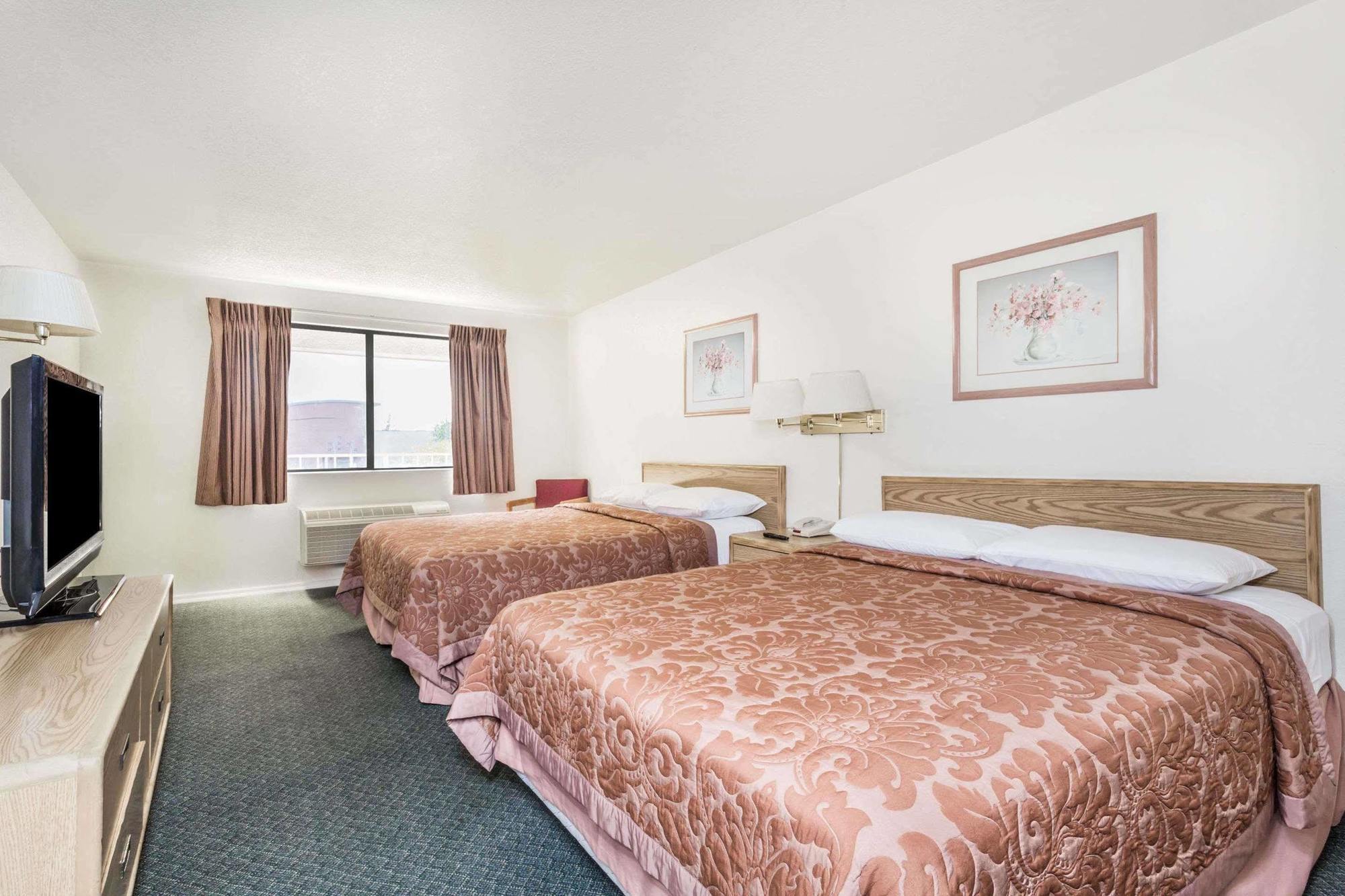 Super 8 By Wyndham Phoenix Metro North Eksteriør billede